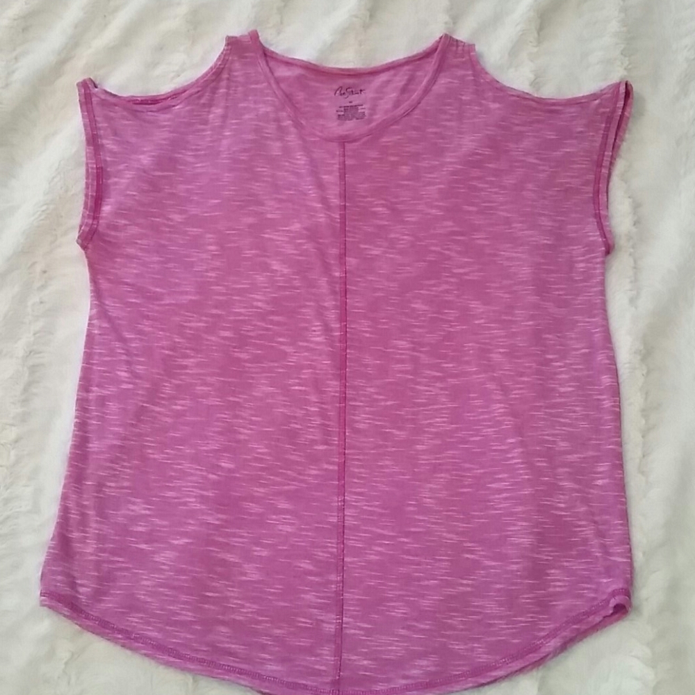 Cold Shoulder Top - Picture 3 of 10